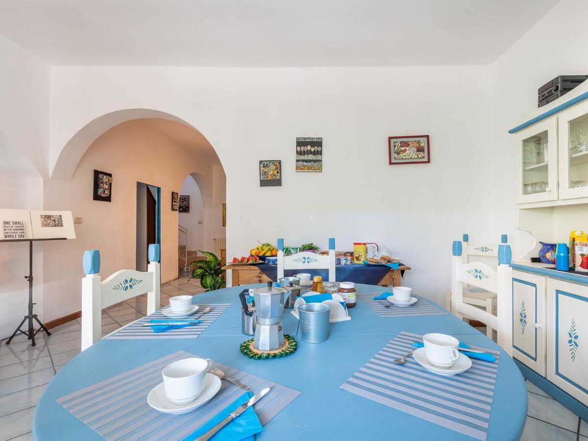 Il Giardino Dell'Arte Bed & Breakfast Capoterra Exterior photo