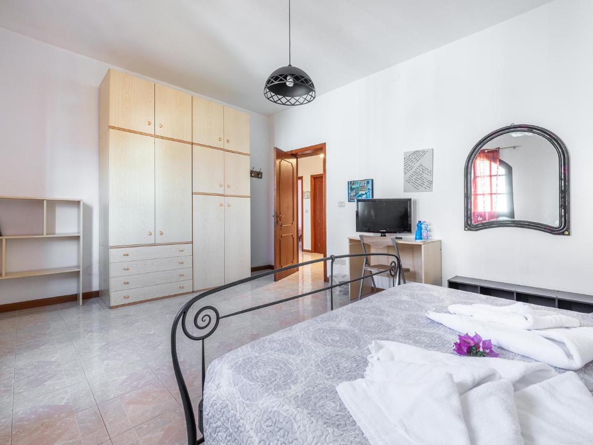 Il Giardino Dell'Arte Bed & Breakfast Capoterra Exterior photo